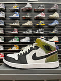 Heat Reactive - Air Jordan 1 Mid - product image from the listing.