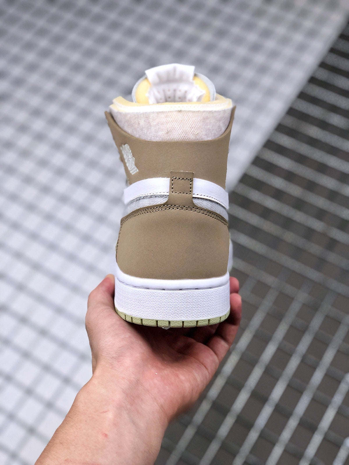Olive Aura Sneakers - Jordan 1 Zoom CMFT CT0979-102 - product image from the listing.