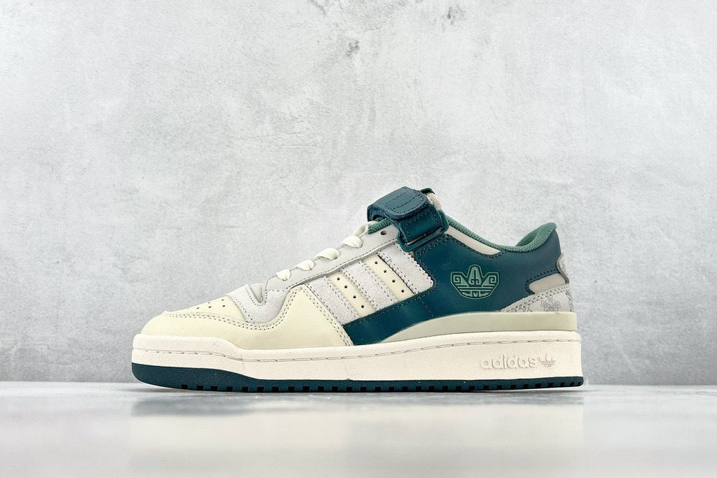 Adidas Originals Forum 84 Low Sneakers in White Green HP2067 - product image from the listing.
