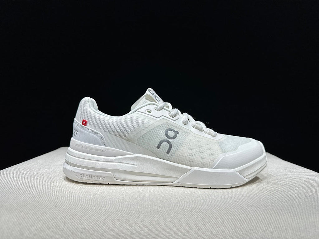 On THE ROGER Advantage Pro White Tennis Trainers - product image from the listing.