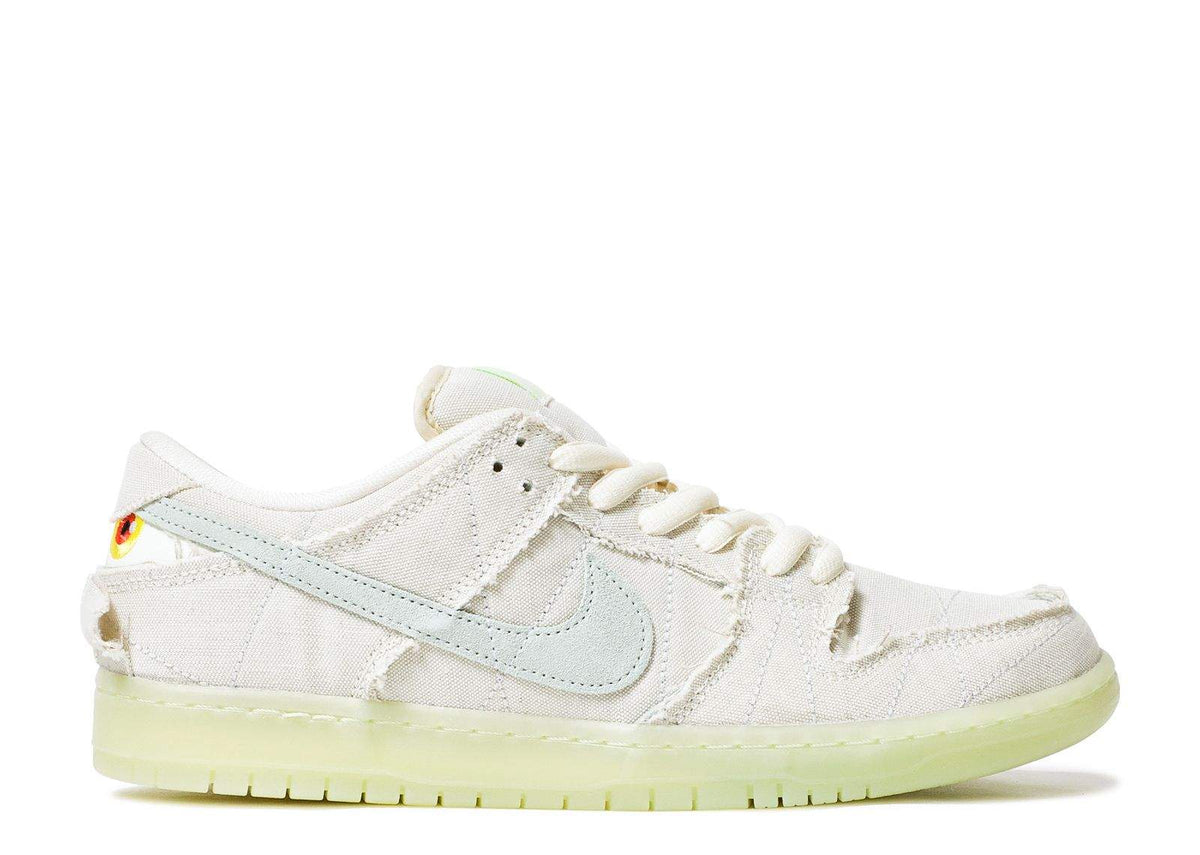 Nike Dunk Low SB 'Mummy' Sneaker - product image from the listing.
