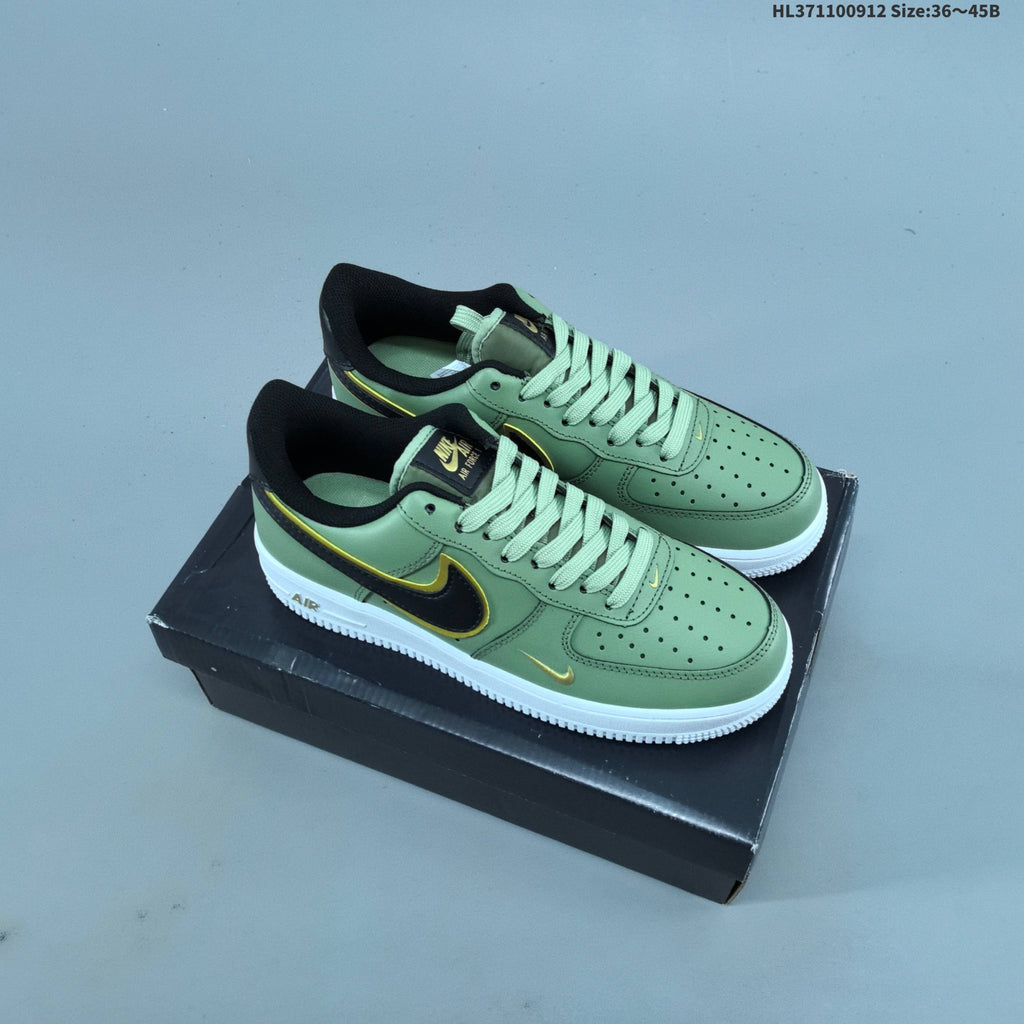 Nike Air Force 1 '07 Low-Cut Sneakers - product image from the listing.