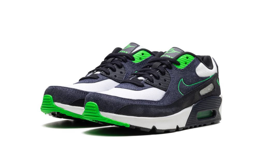 "Scream Green" AIR MAX 90 LTR SE GS DN4376 001 - product image from the listing.