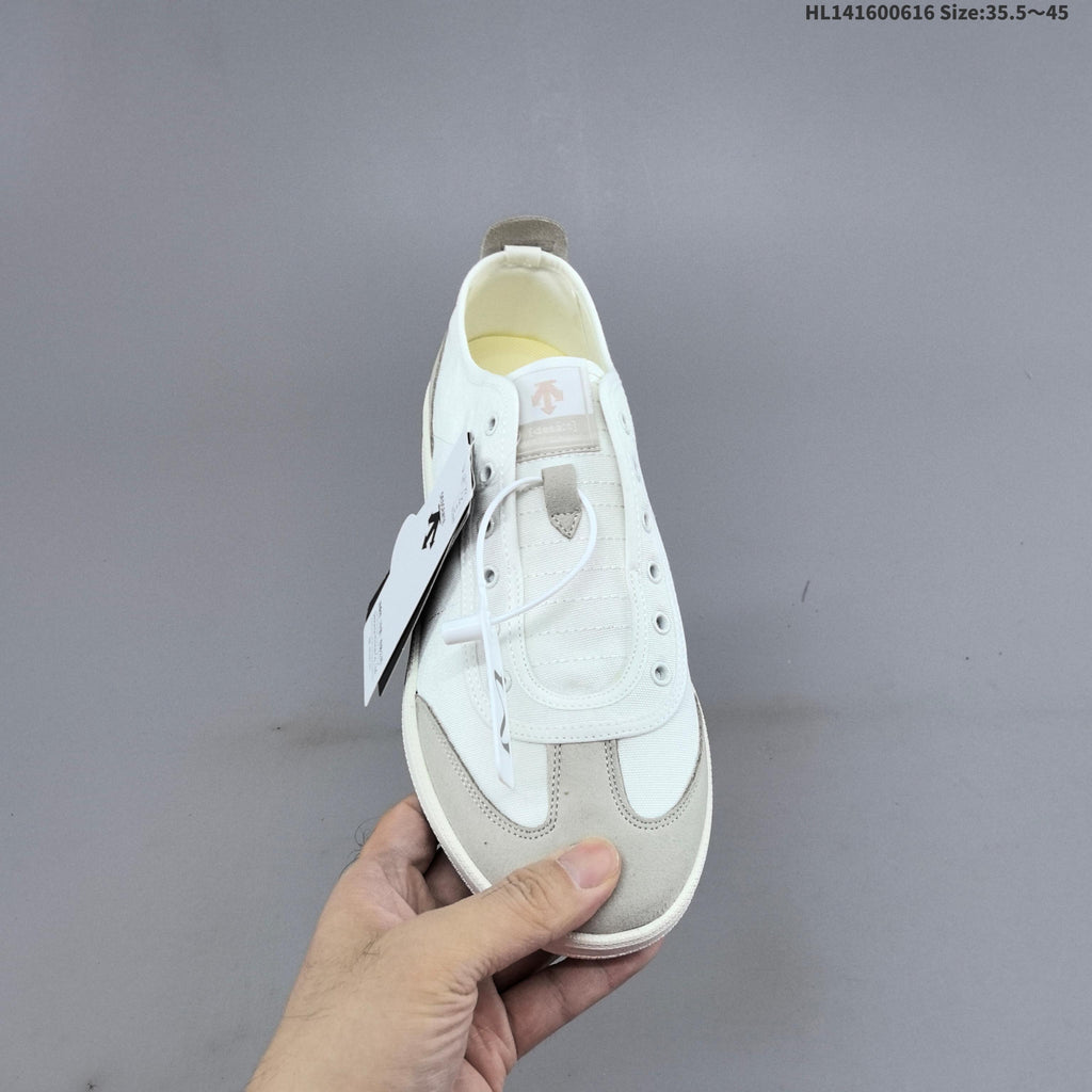DESCENTE CHRON PACER CVS Low-Top Sneakers in White Grey D5331LSN20 - product image from the listing.