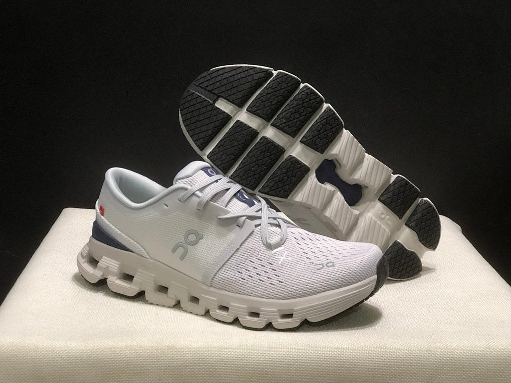 On Cloud X 4 Sneakers in Lavender and in Blue - product image from the listing.
