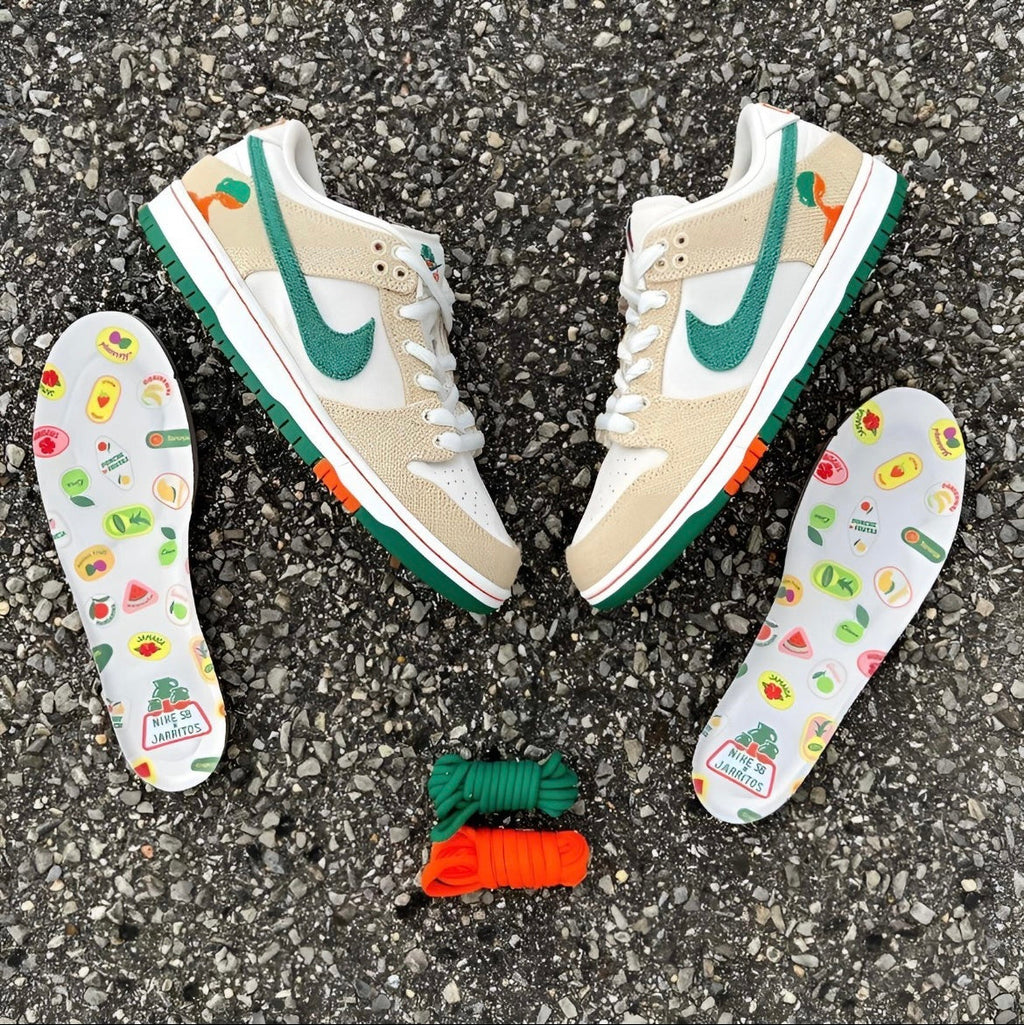 Nike SB Dunk Low Jarritos Collaboration Trainers FD0860-001 - product image from the listing.