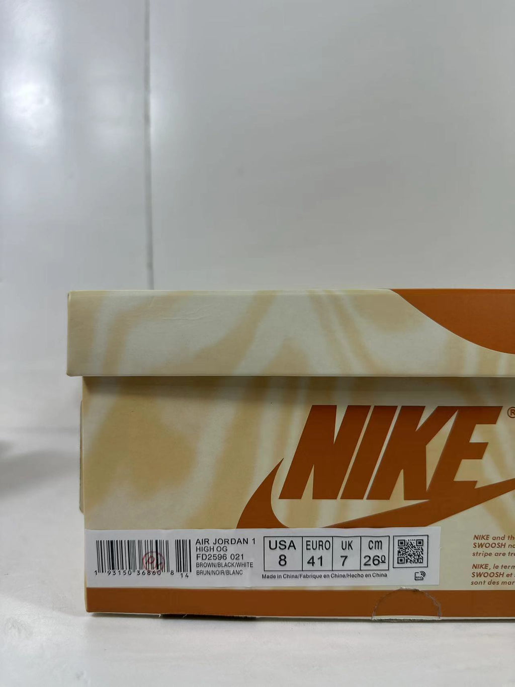 Air Jordan 1 High OG Sneakers Brown Black FD2596-021 - product image from the listing.