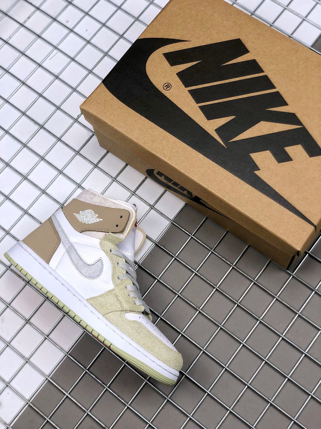Olive Aura Sneakers - Jordan 1 Zoom CMFT CT0979-102 - product image from the listing.