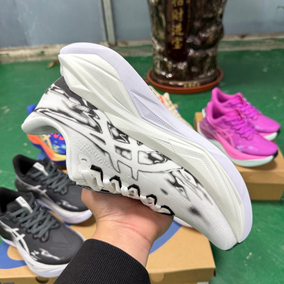 ASICS Superblast 3 Running Shoes in White Grey Black 1013A177-002 - product image from the listing.