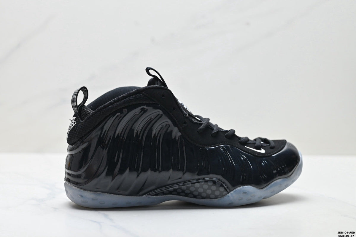Nike Air Foamposite H. Hardaway Sneakers in Black - product image from the listing.