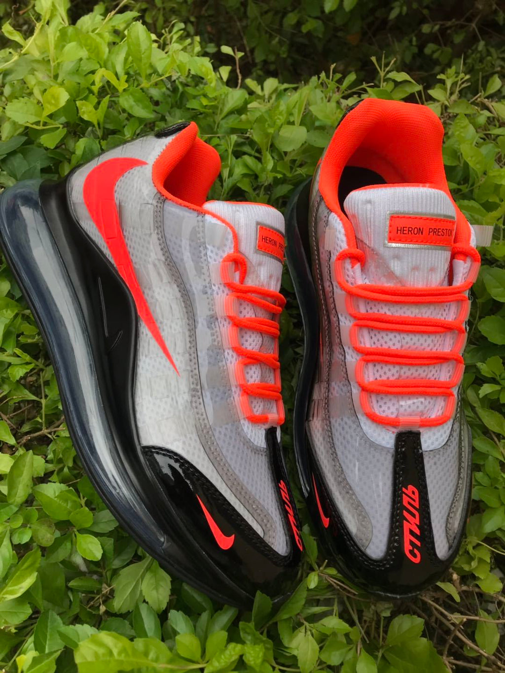 Nike Air Max 720 Sneakers in White Black Bright Orange - product image from the listing.