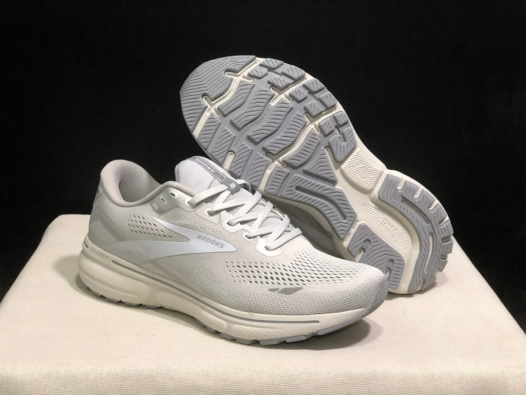 Brooks Ghost 15 Shoes for Running - product image from the listing.