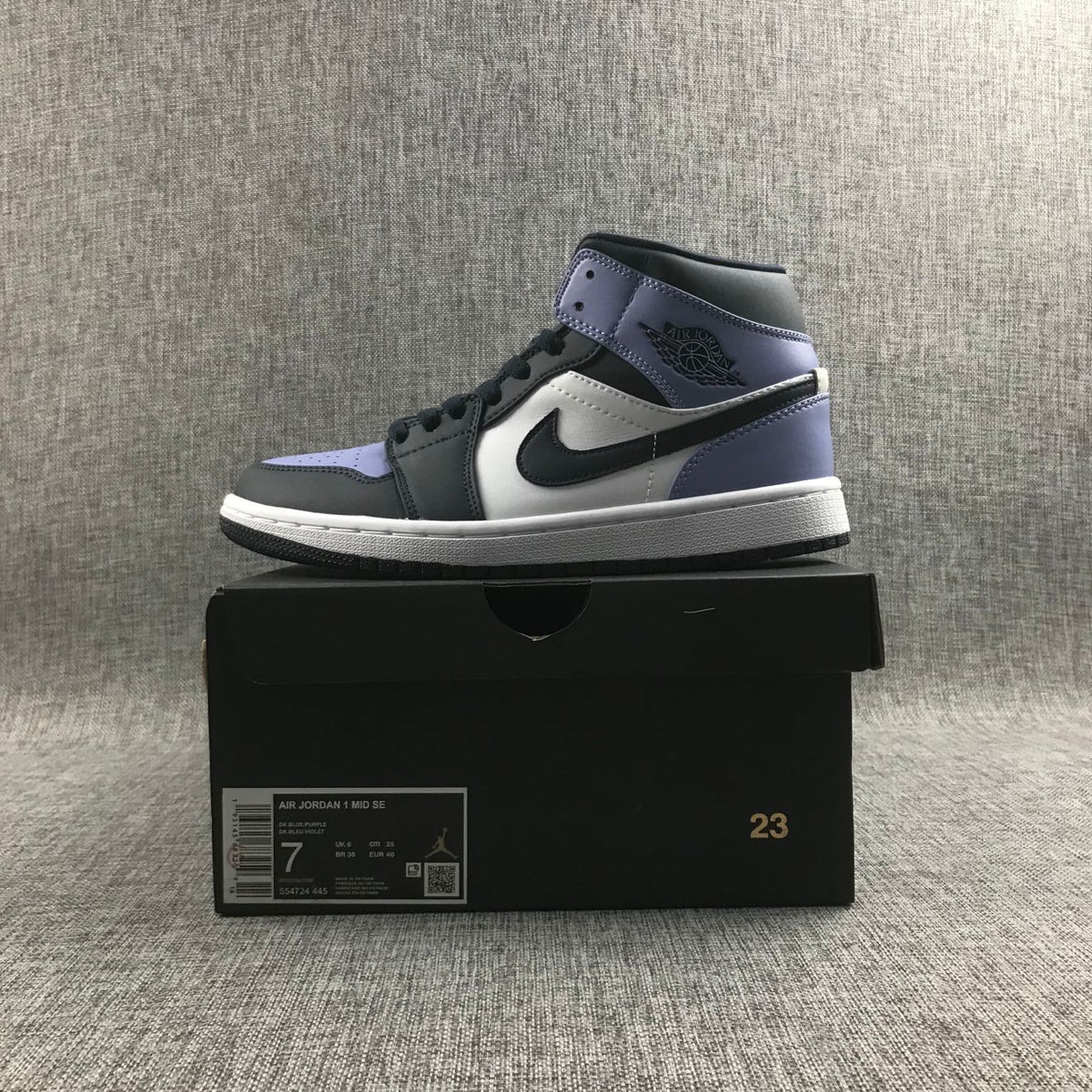 Sneakers Deep Blue Toe - Jordan 1 Mid 554724-445 - product image from the listing.