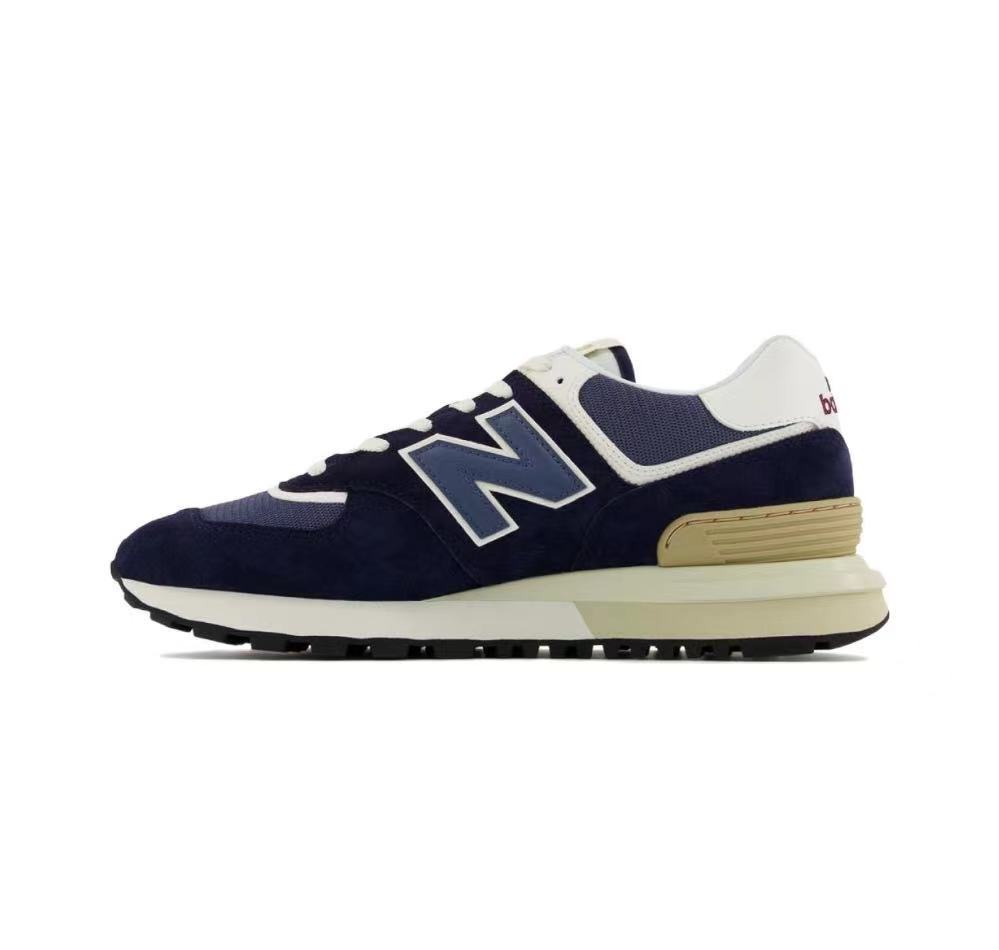 New Balance 574 U574LGBB Sneakers in Navy - product image from the listing.