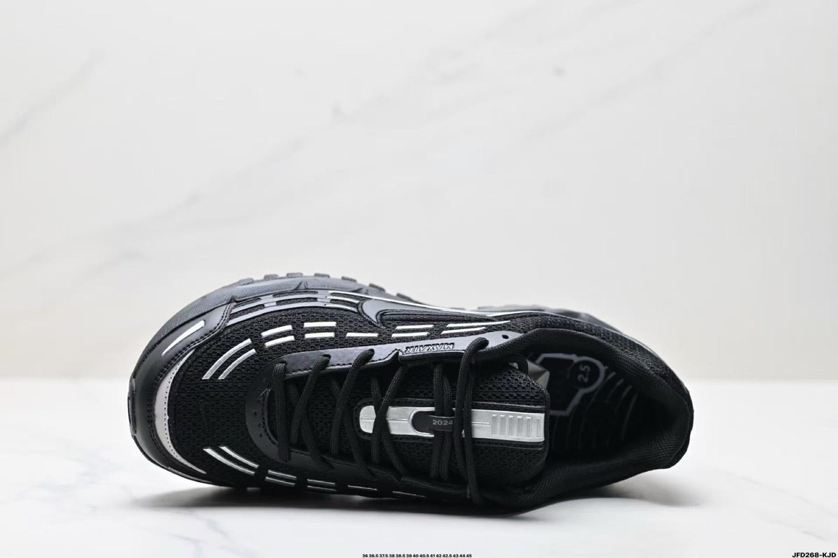 Nike Air Max Plus Sneakers in Black Silver - product image from the listing.