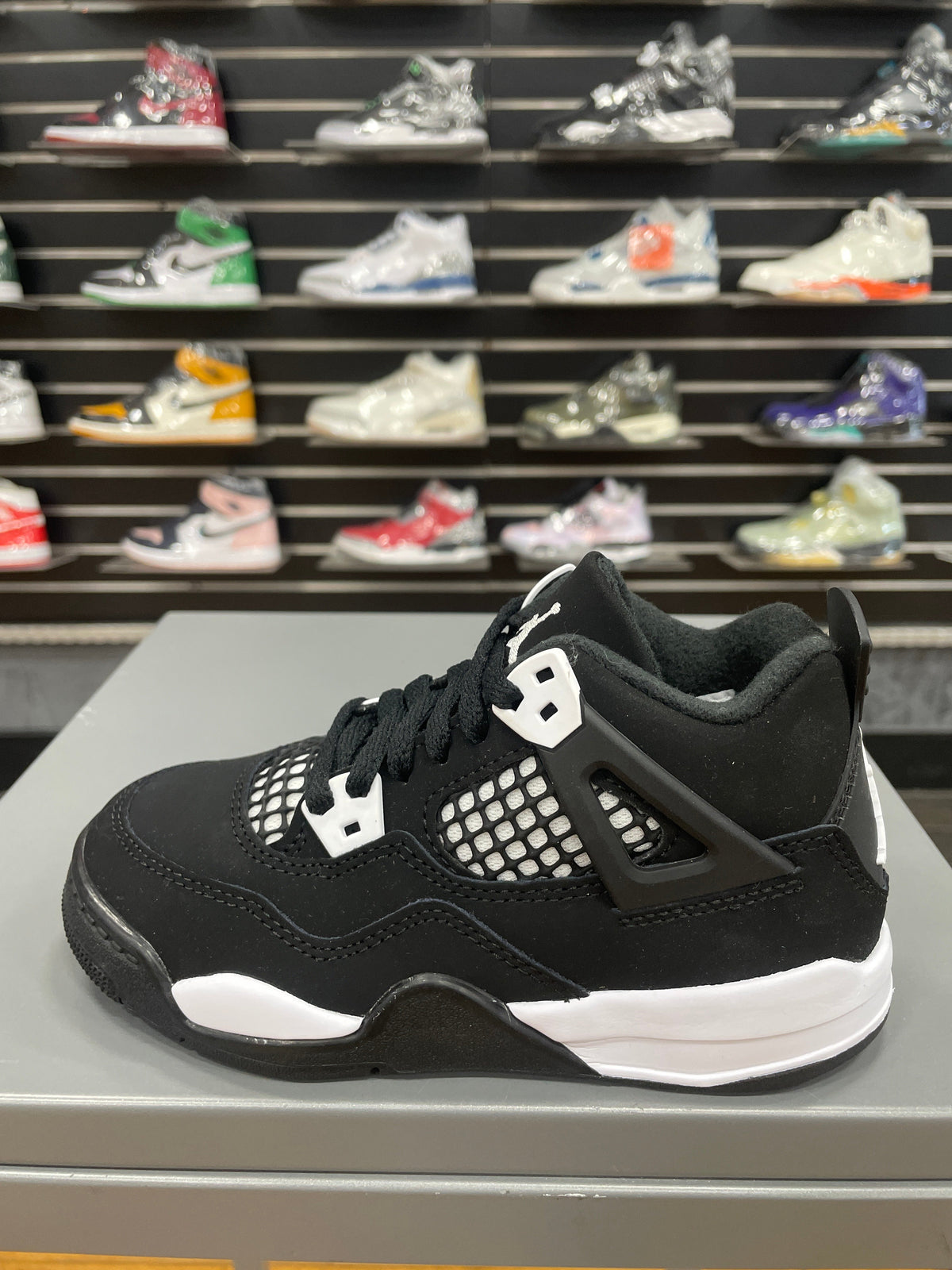 Preschool - Air Jordan 4 White Thunder Ps - product image from the listing.