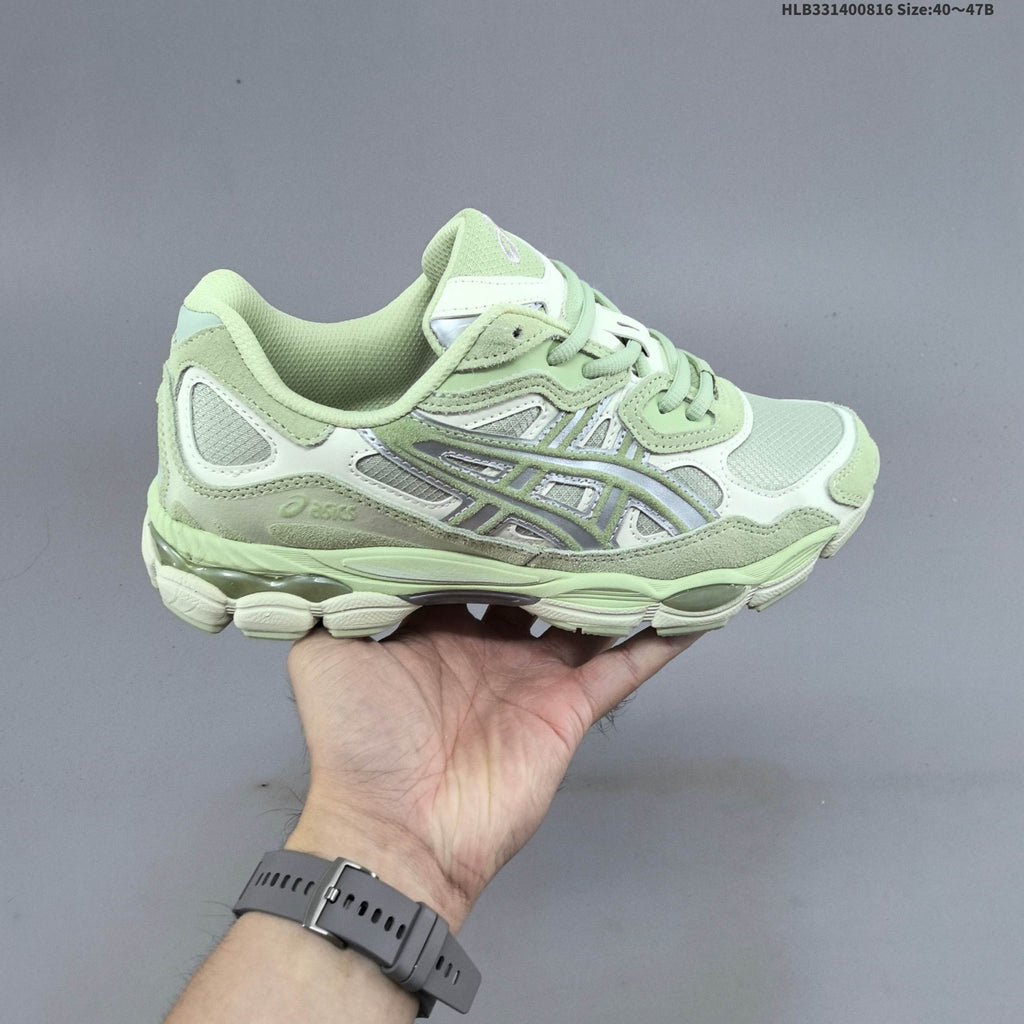 ASICS GEL-NYC Trainers 1203A634-200 - product image from the listing.