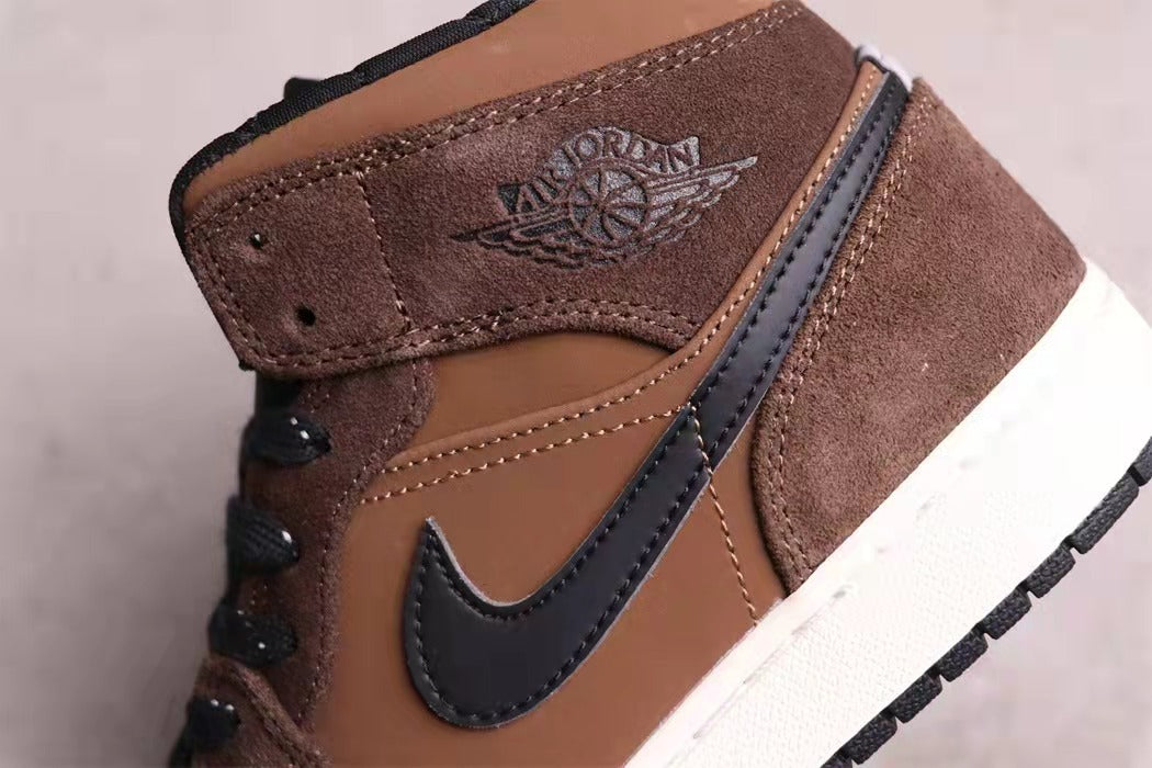 Air Jordan 1 Mid Brown Black DC7294-200 - product image from the listing.