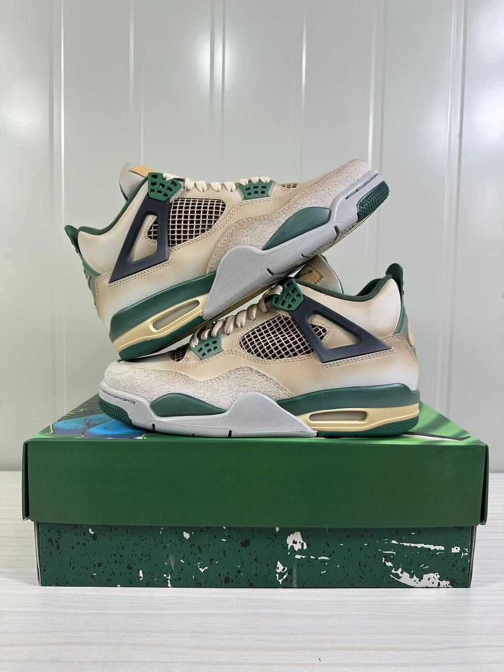 Air Jordan 4 Retro Off-White Green DC7770-106 - product image from the listing.