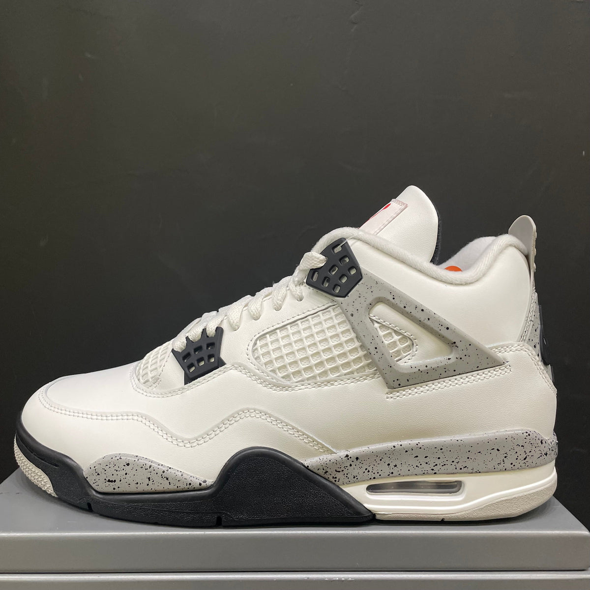GS - Jordan 4 Retro White Cement 2025 - product image from the listing.