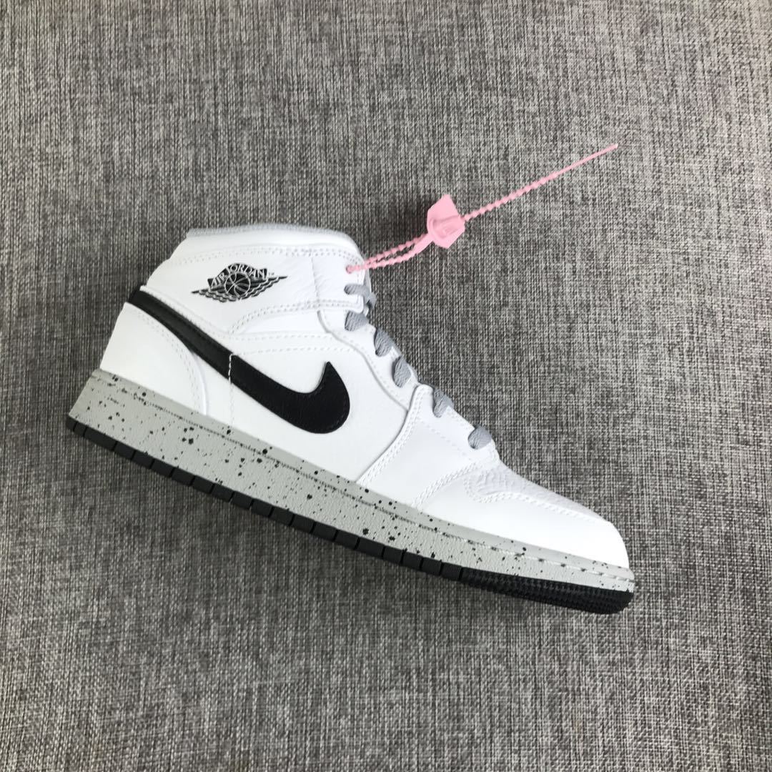 White Cement Sneakers - Jordan 1 High - product image from the listing.