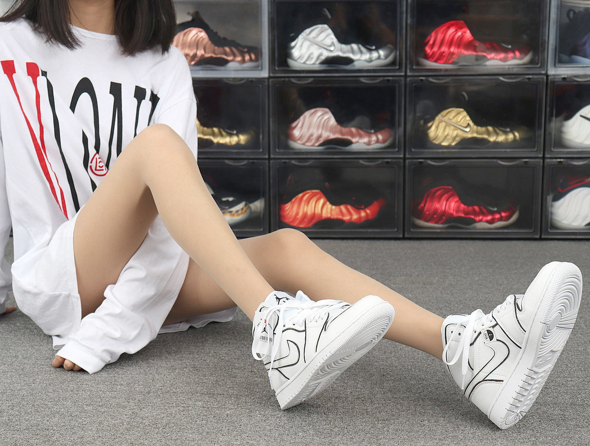 Air Jordan 1 High White Black CK6587-100 - product image from the listing.