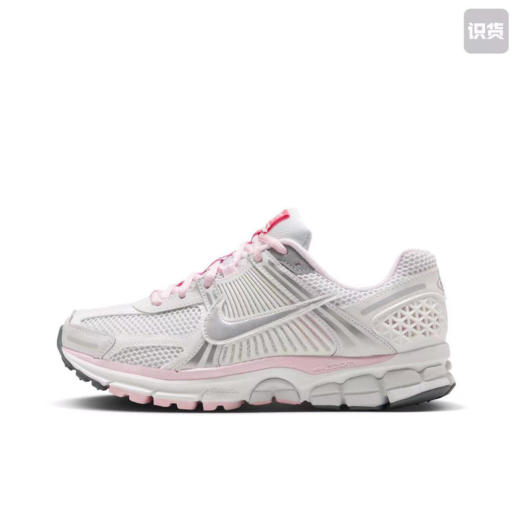 Nike Air Max 720/95-11 Sneakers in White Grey Pink - product image from the listing.