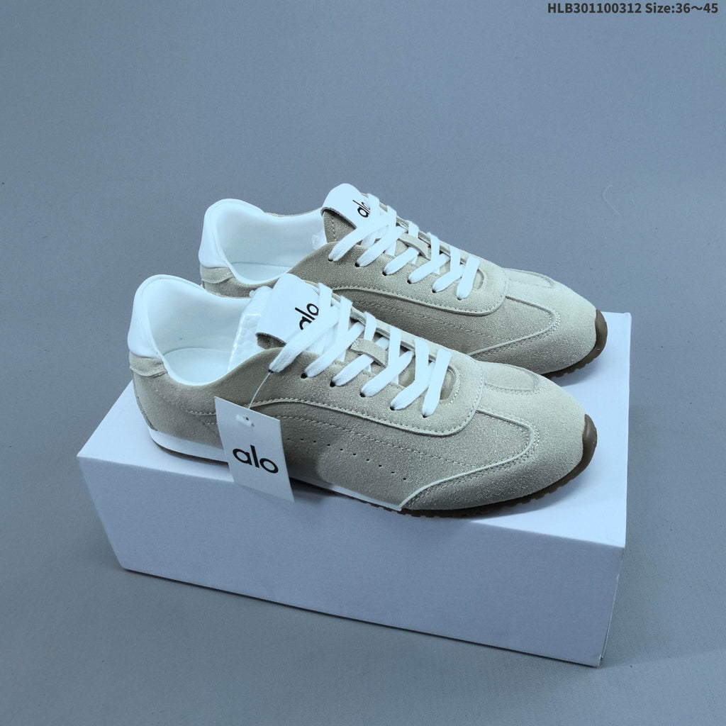 Alo Sunset Sneakers in Suede-Look Low-Cut Style - product image from the listing.