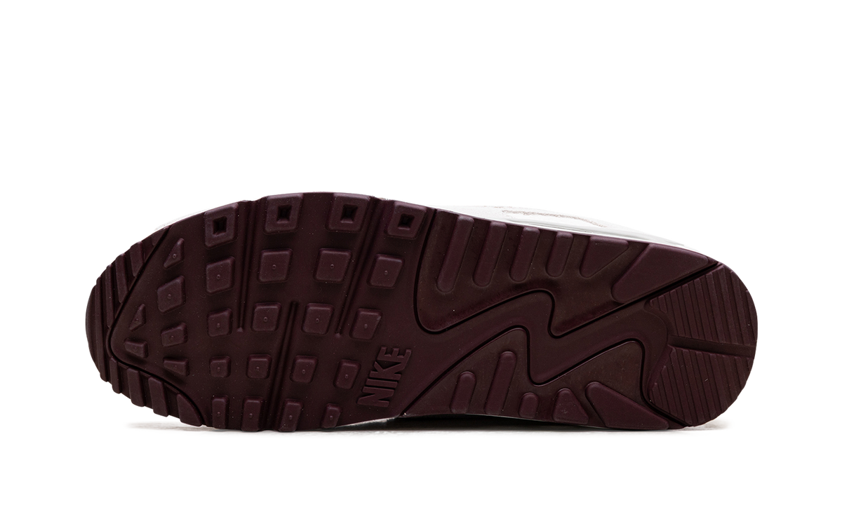 "Sail Burgundy Crush" Air Max 90 PRM HQ1712 001 - product image from the listing.