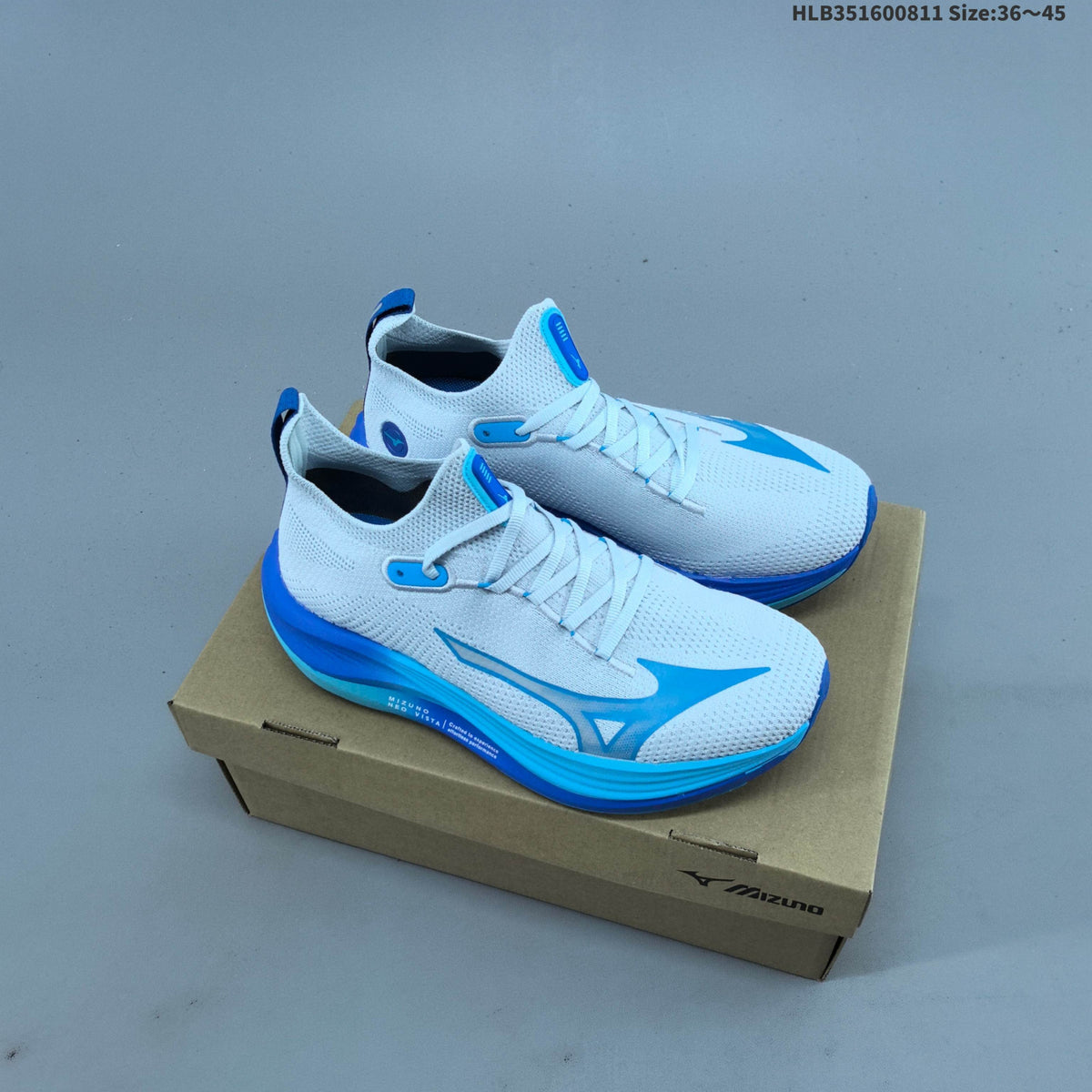 Mizuno Neo Vista Shoes for Running - product image from the listing.