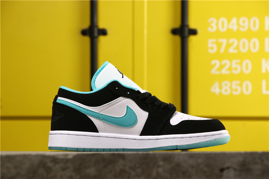 White Island Green CQ9828-131 Sneakers - Air Jordan 1 Low - product image from the listing.