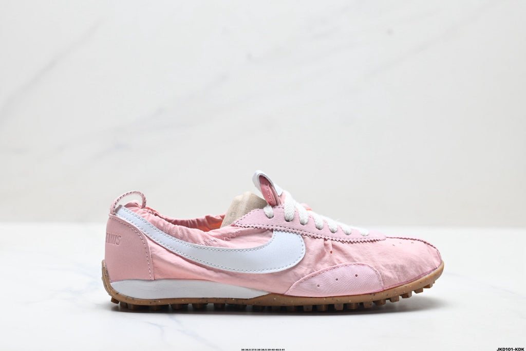 Nike x Jacquemus JF1 Low-Top Sneakers in Pink - product image from the listing.