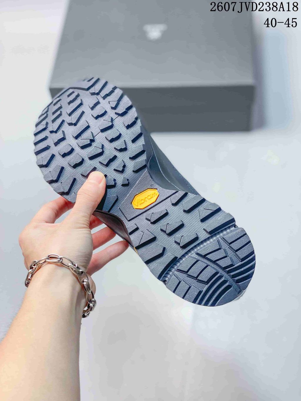 KAILAS Expedition Low-Top Hiking Shoes in Dark Gray 2607JVD238A18 - product image from the listing.