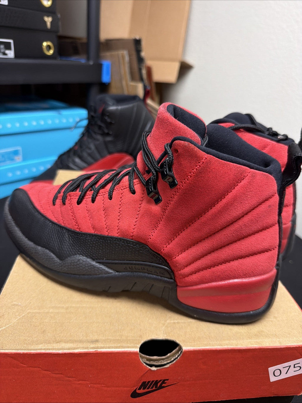 Jordan 12 Retro Reverse Flu Game 2020 - Size 9 - product image from the listing.