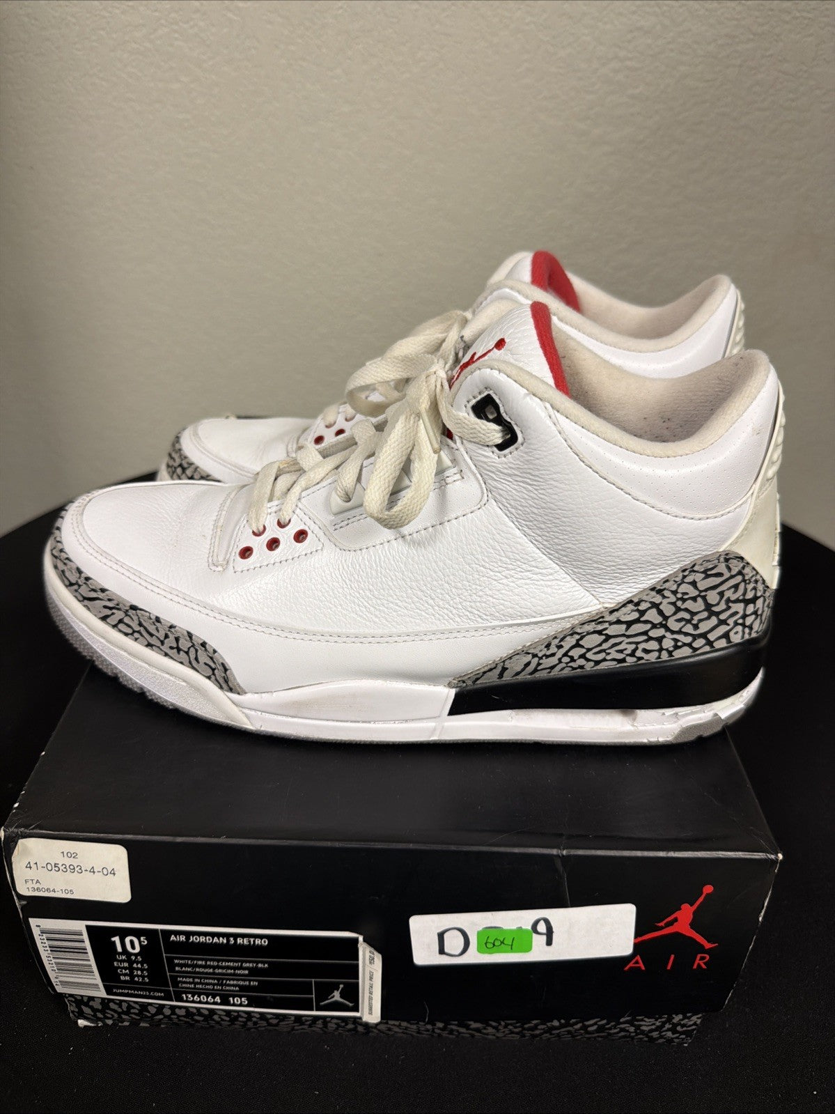 "White cement" Size 10.5 Air Jordan 3 Pre Owned (Excellent) - product image from the listing.