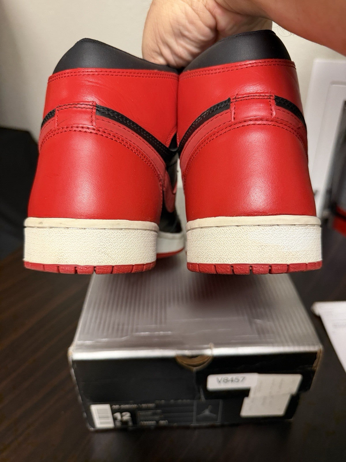 Air Jordan 1 Retro 2001 Bred VNDS - Size 12 - product image from the listing.
