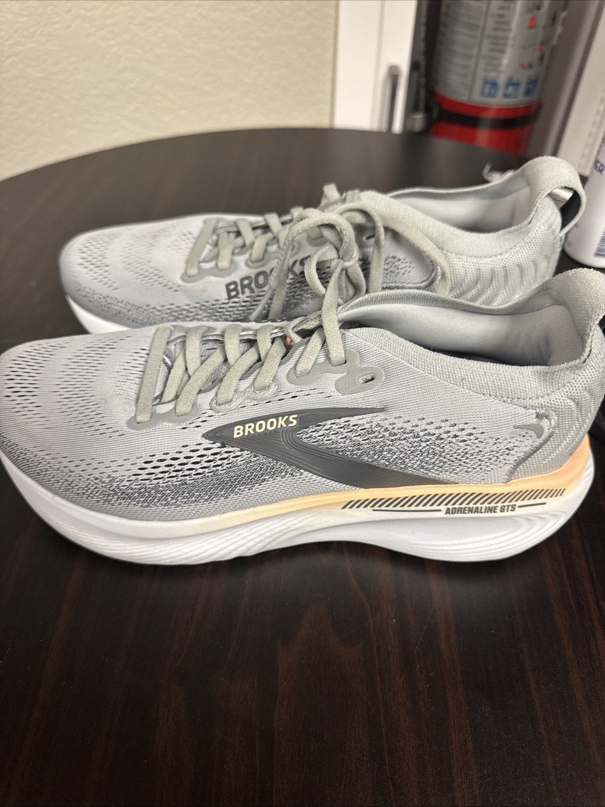 Women's Brooks Adrenaline GTS 25 Size 9 Grey Peach Running Shoes 1204431B032 - product image from the listing.
