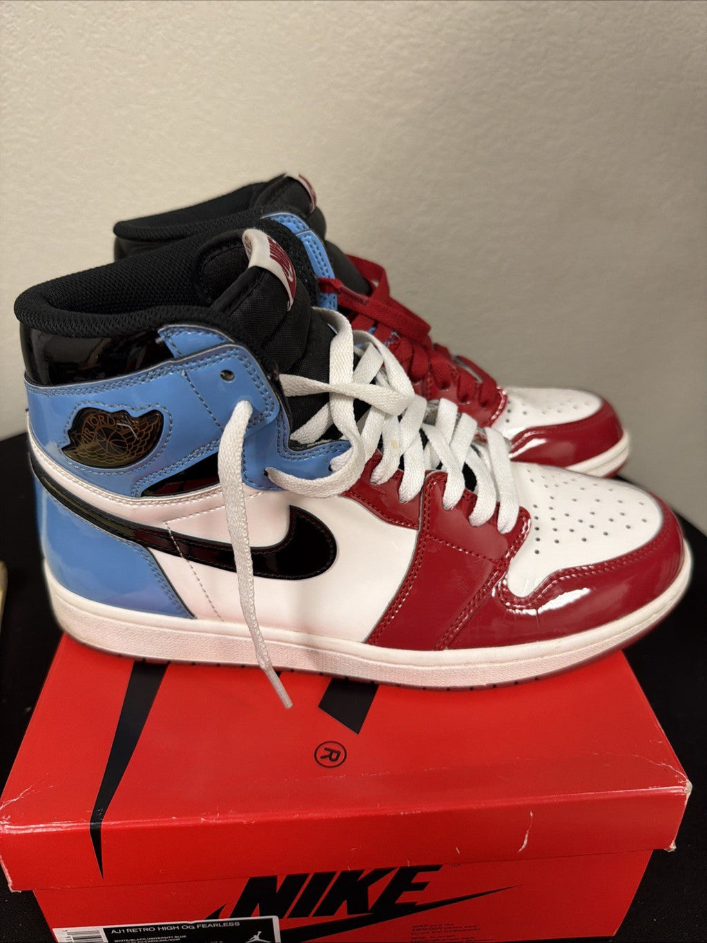 fearless size 9.5 - jordan 1 - product image from the listing.