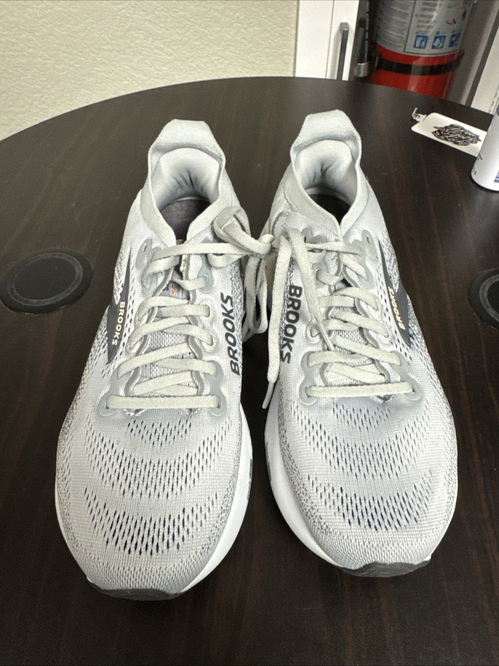 Women's Brooks Adrenaline GTS 25 Size 9 Grey Peach Running Shoes 1204431B032 - product image from the listing.