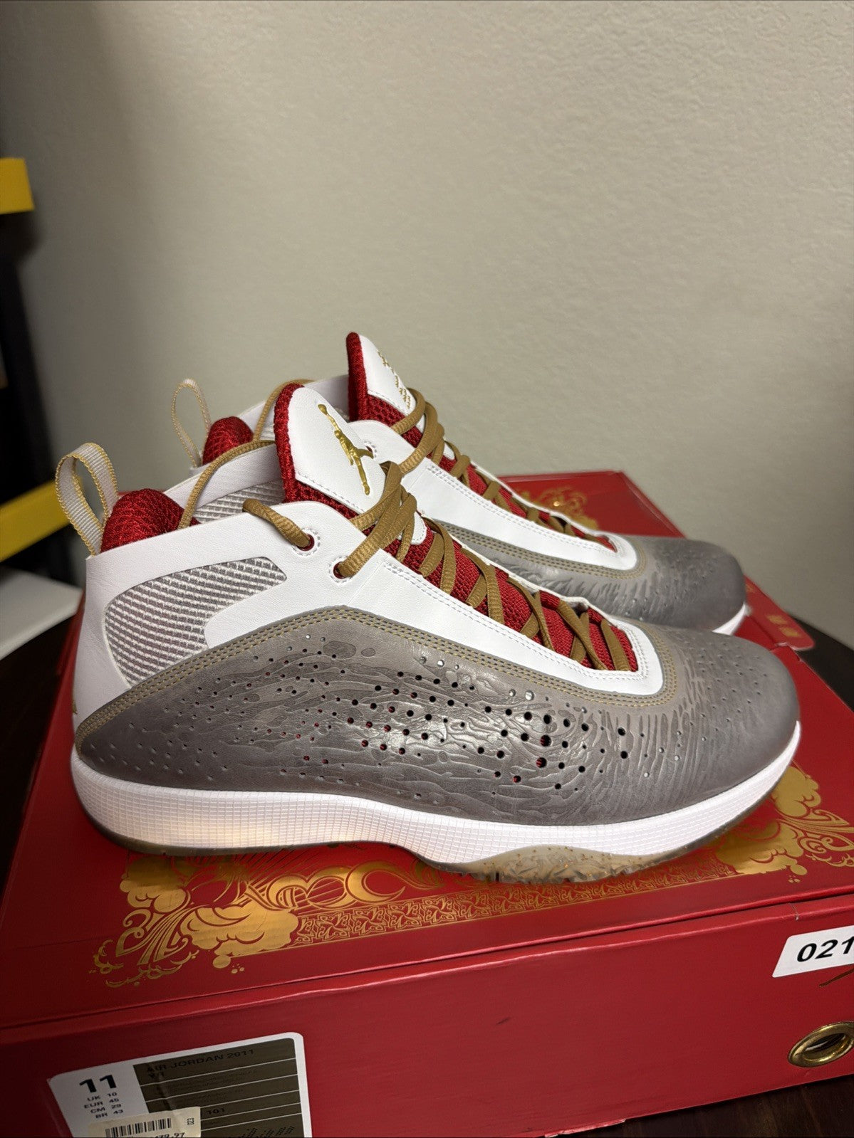YR Size 11 YEAR OF THE RABBIT YOTR 444904-101 B - Nike Air Jordan 2011 - product image from the listing.