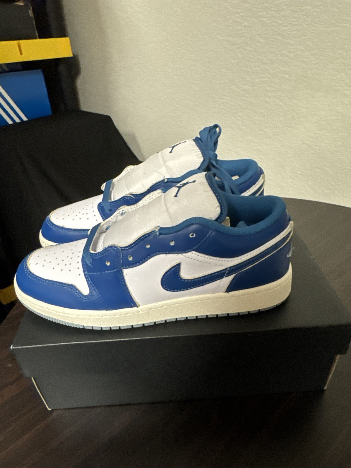 "Industrial Blue" Air Jordan Air Jordan 1 Low SE GS FN9137-141 - product image from the listing.