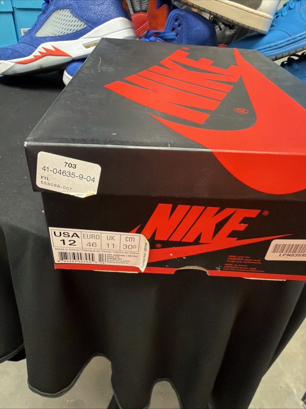 2017 / Size 12 - Jordan 1 Retro OG High Royal - product image from the listing.
