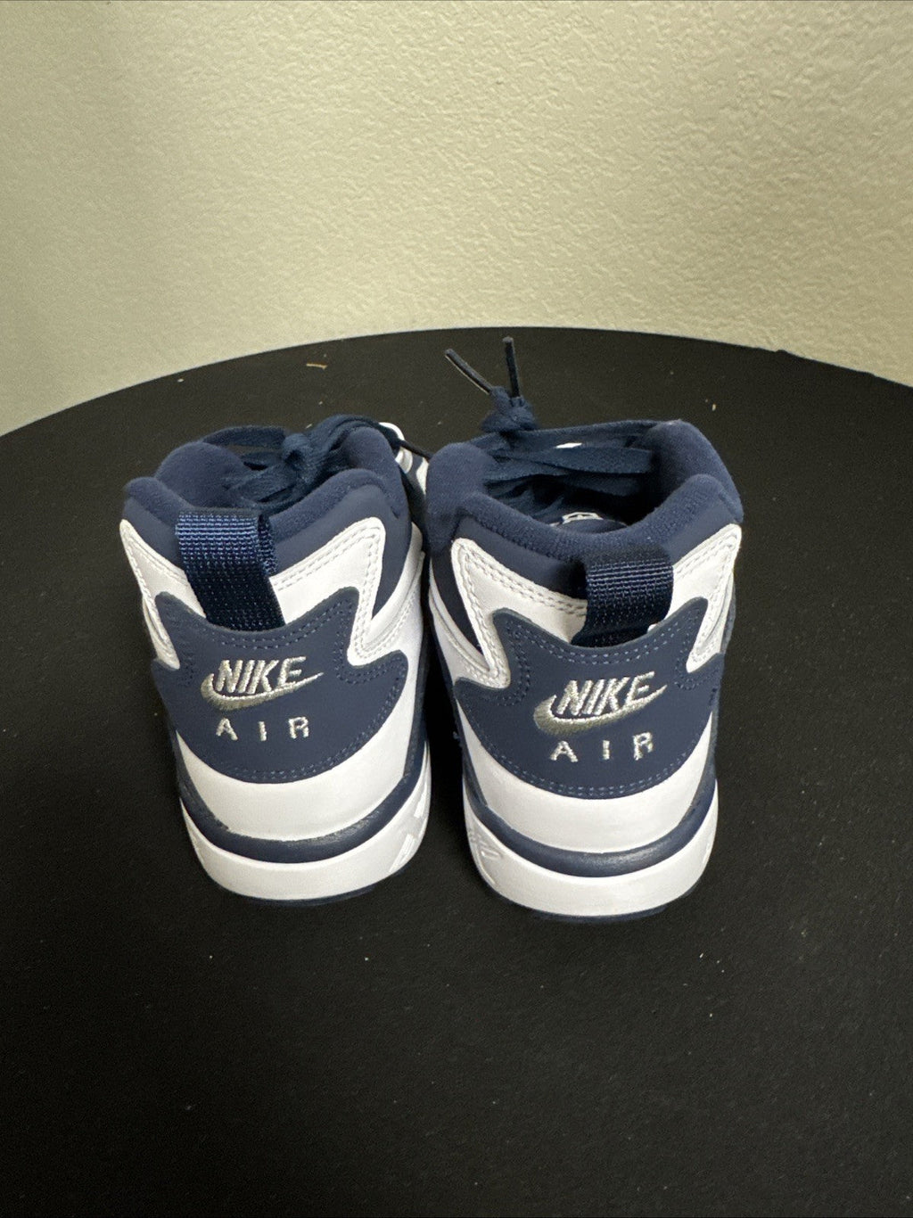 "Cowboys" Nike Air Diamond Turf White Navy Blue Sneakers, Size 8 BNIB FZ8224-101 - product image from the listing.