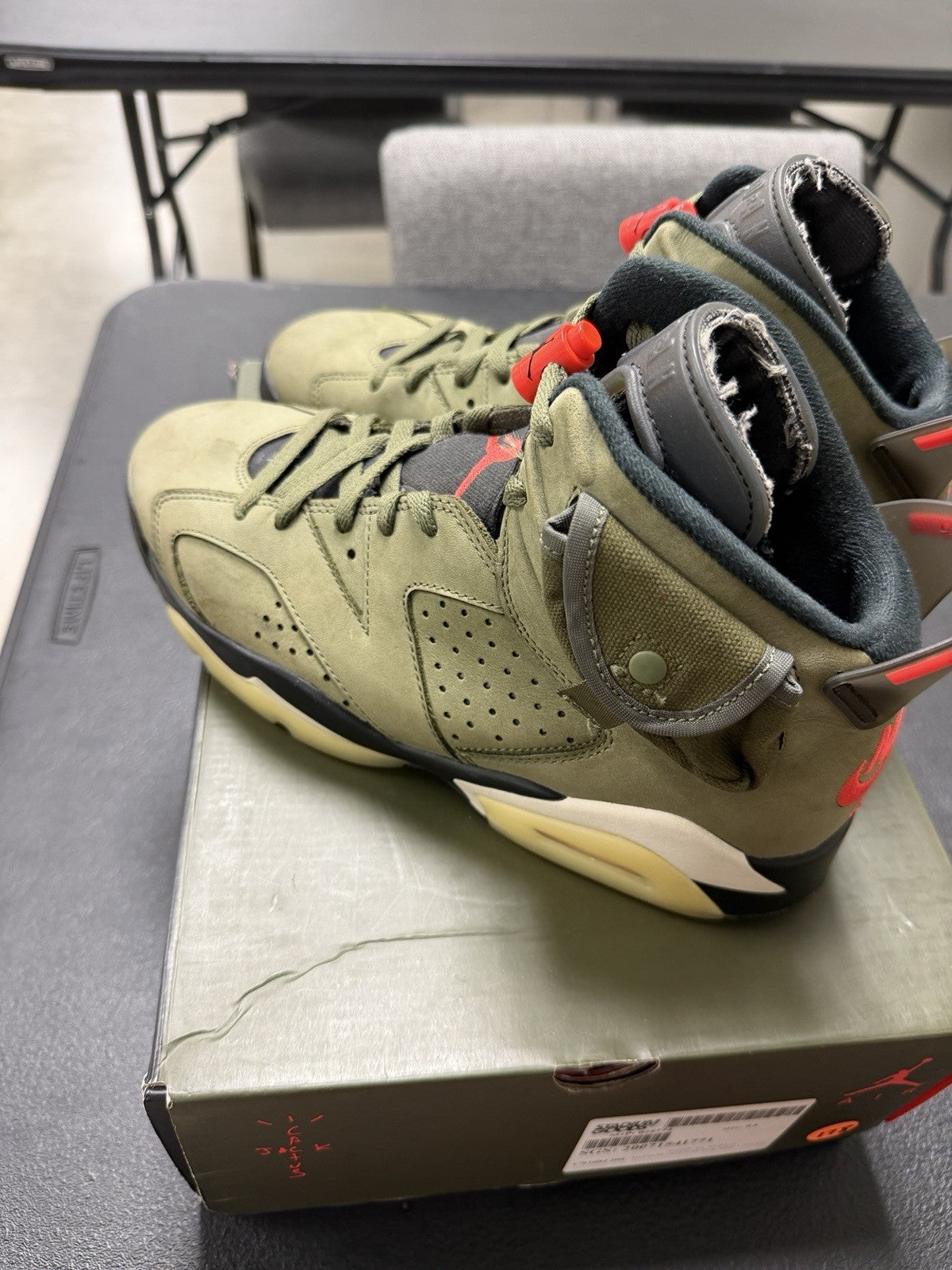 Air Jordan 6 Retro Travis Scott Olive 2019 CN1084-200 Men's Sneaker - product image from the listing.