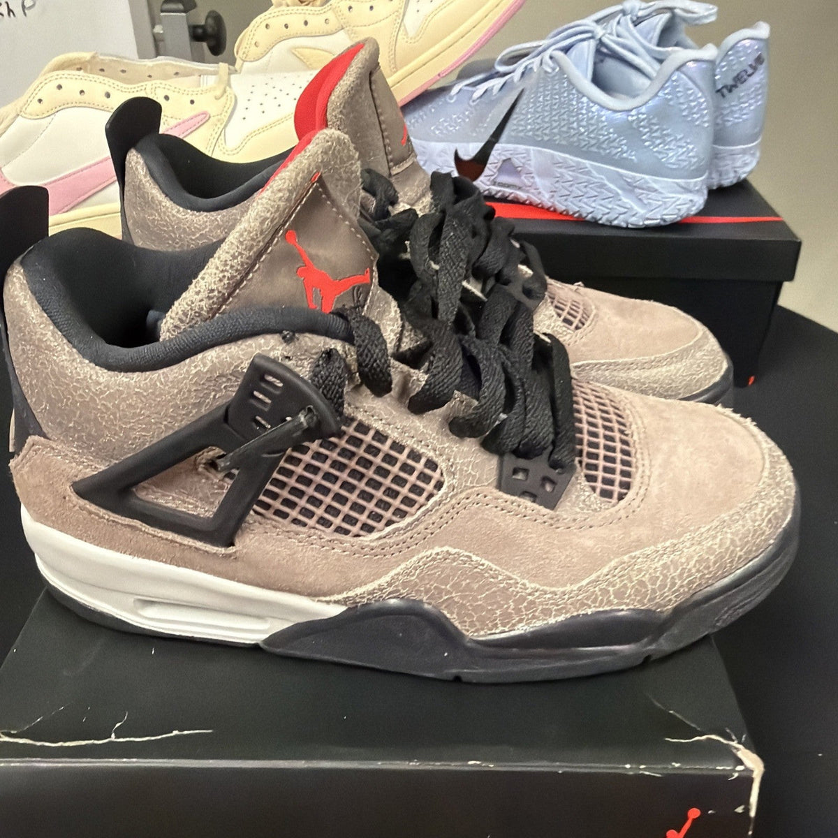 Women's Nike Air Jordan 4 Retro (GS) Taupe Haze / DJ6249 200 / Youth 5 , 6.5 - product image from the listing.