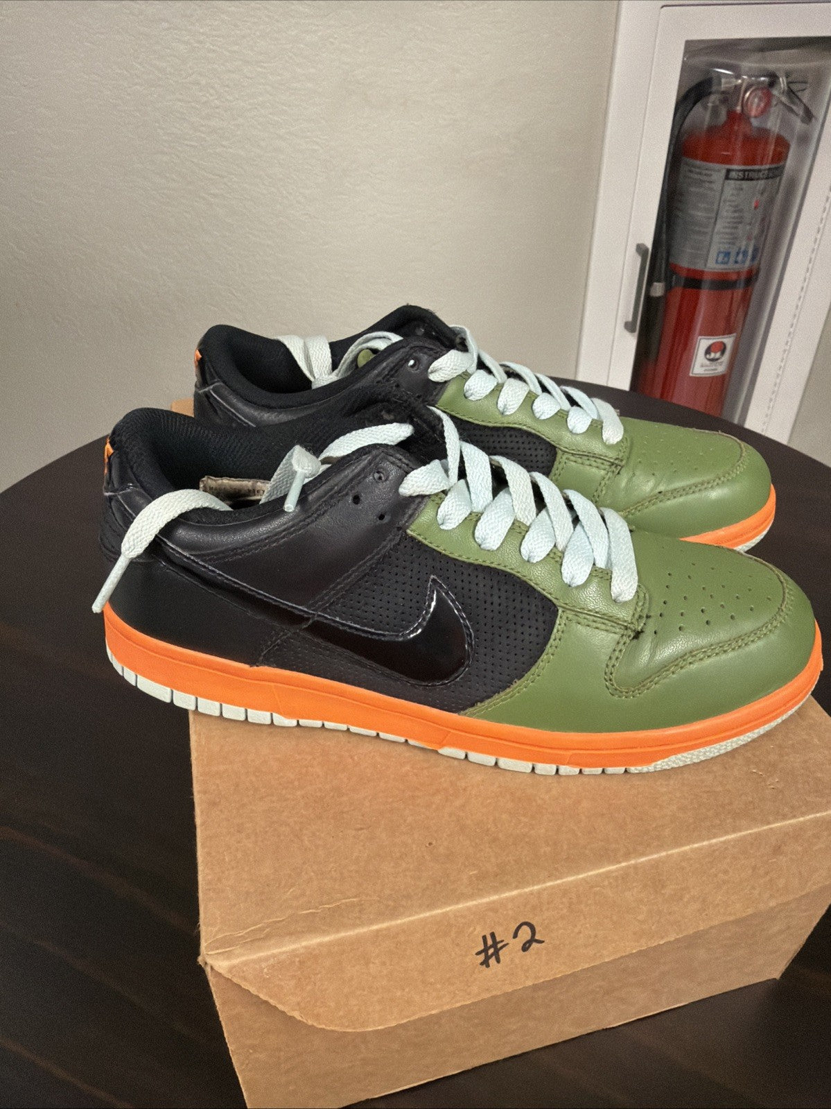 Women's Nike Dunk Low Size Size 8 Mandarin Orange Black Green 317813-301 - product image from the listing.
