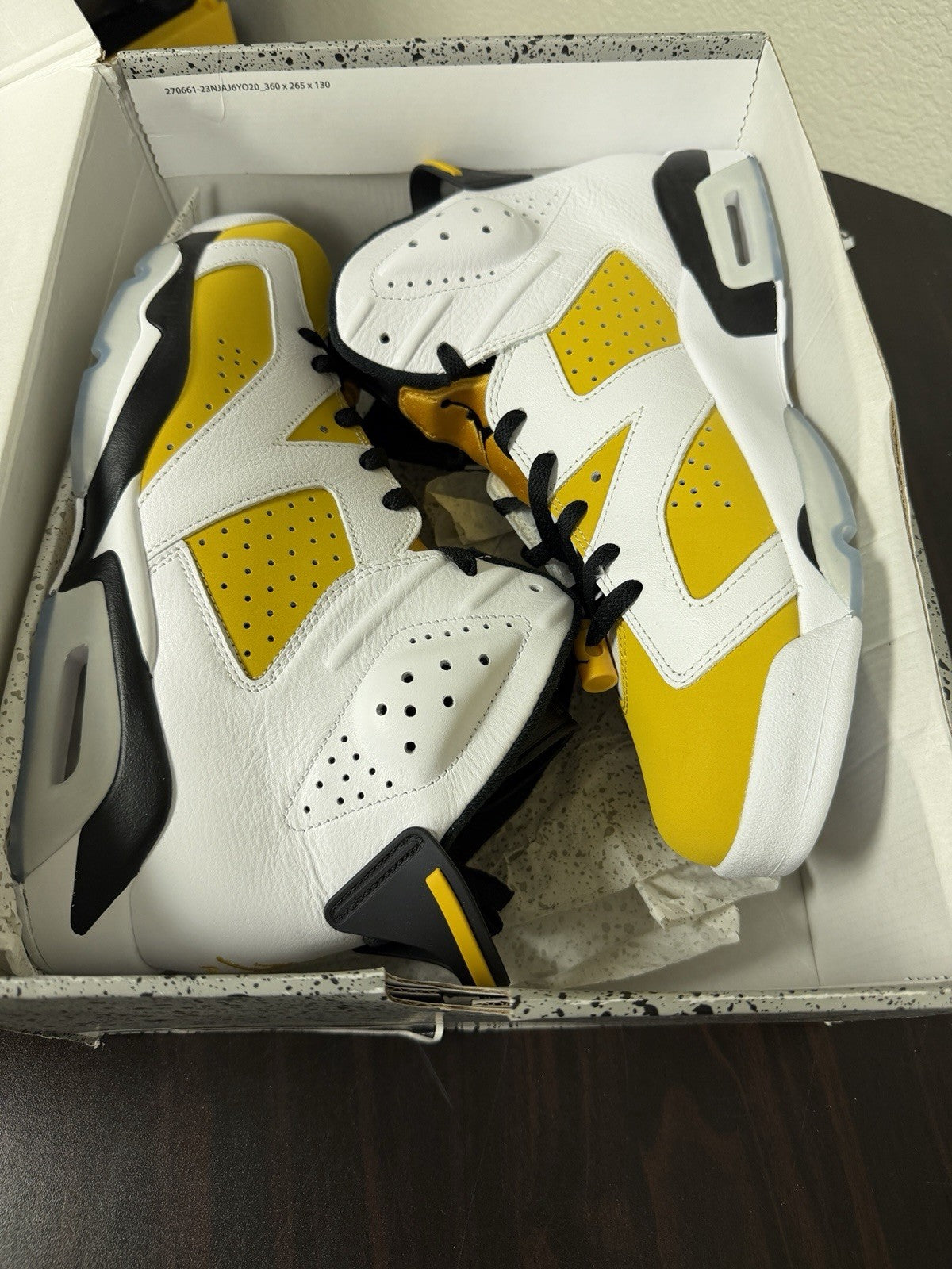 Men's Air Jordan 6 Retro 'Yellow Ochre' CT8529-170 New Authentic - product image from the listing.