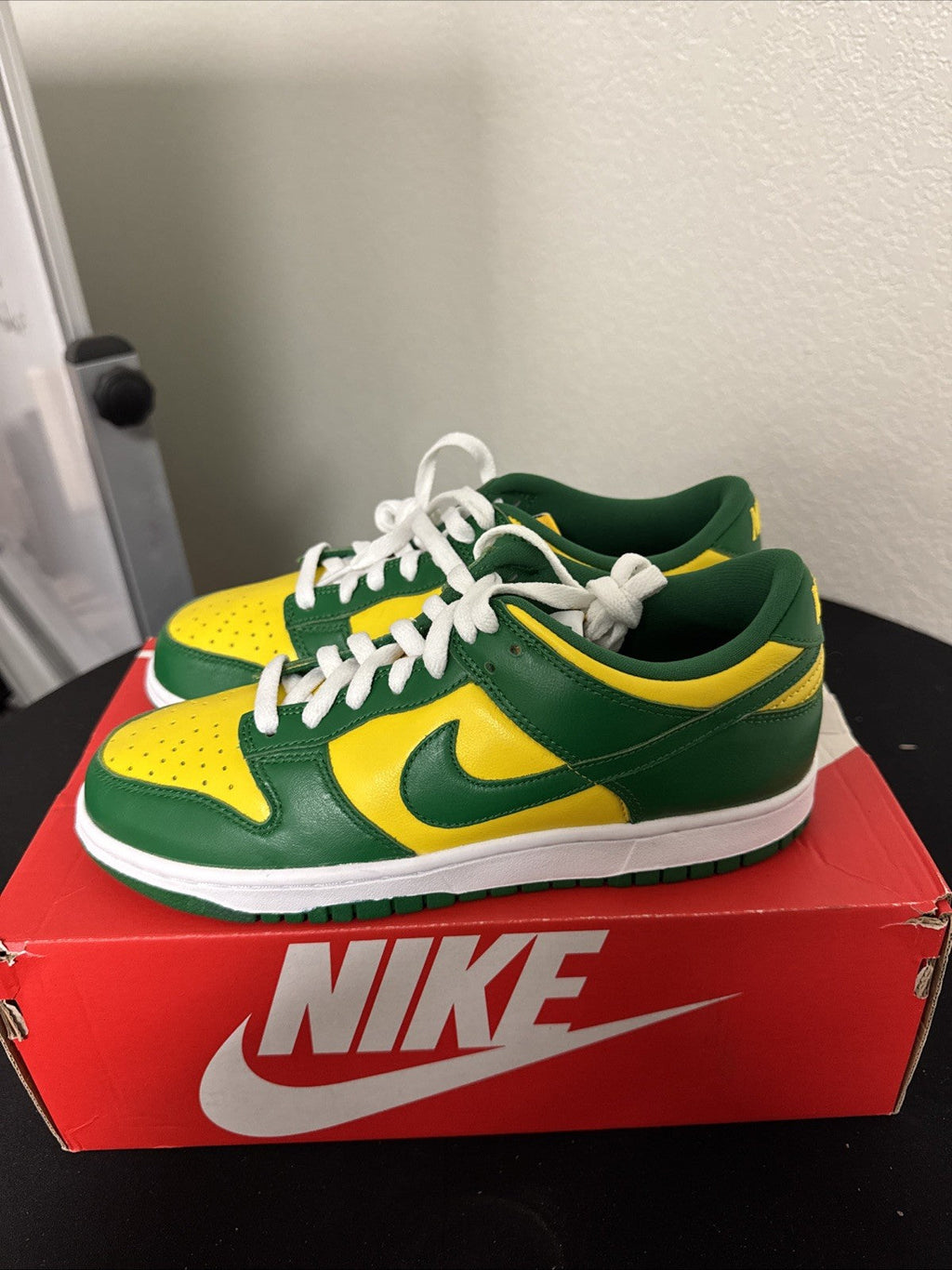 Men's Nike Dunk Low SP 'Brazil' 2020 Size 7.5 In Size 8.5 In Women's - product image from the listing.