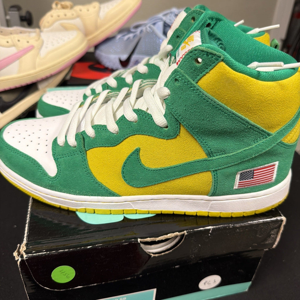Dunk Pro SB High Oakland Athletics Size 11 305050-337 by Nike - product image from the listing.