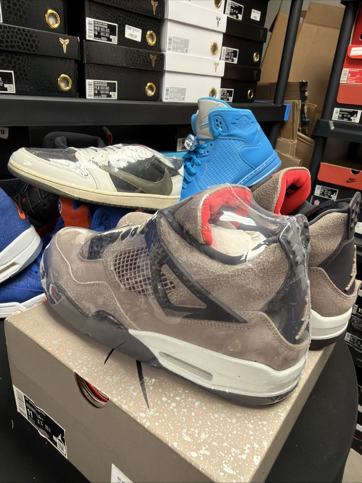 TAUPE HAZE SIZE 11 - JORDAN 4 - product image from the listing.